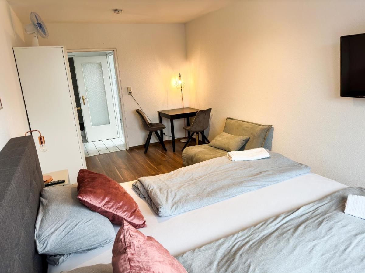 Apartment Fuer 3 Gaeste Kostenlose Parkplaetze Und Lift ฮันโนเวอร์ ภายนอก รูปภาพ